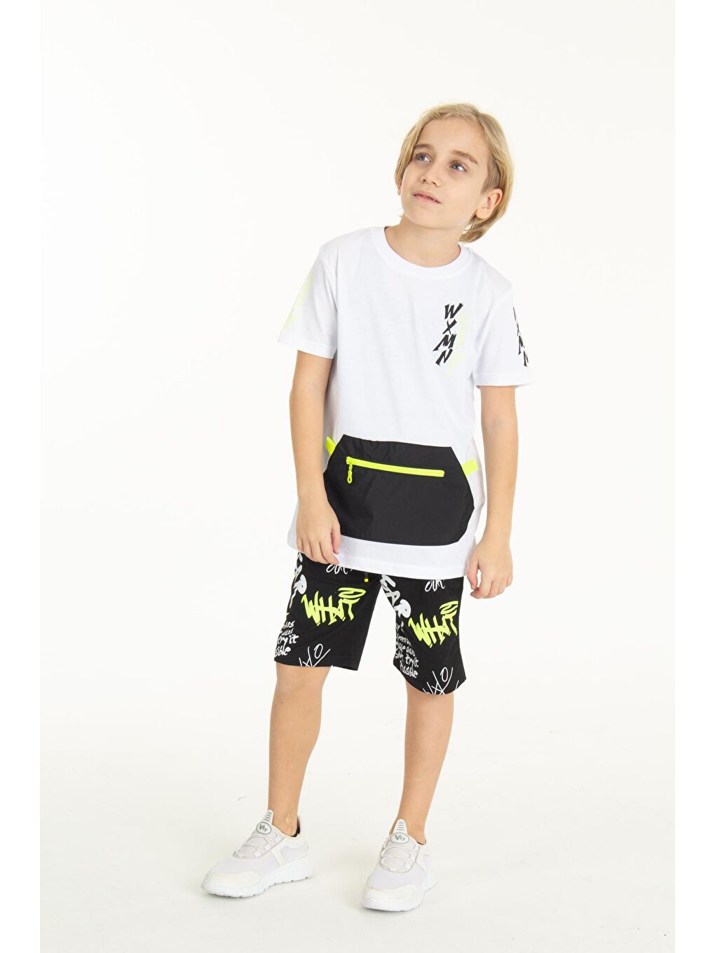 Beyaz Erkek Çocuk Fermuarlı Kanguru Cepli Şortlu Takım 14097-2