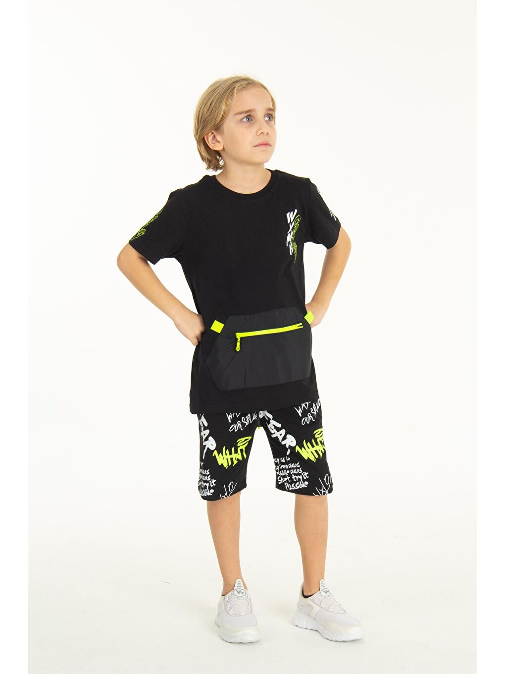 Siyah Erkek Çocuk Fermuarlı Kanguru Cepli Şortlu Takım 14097