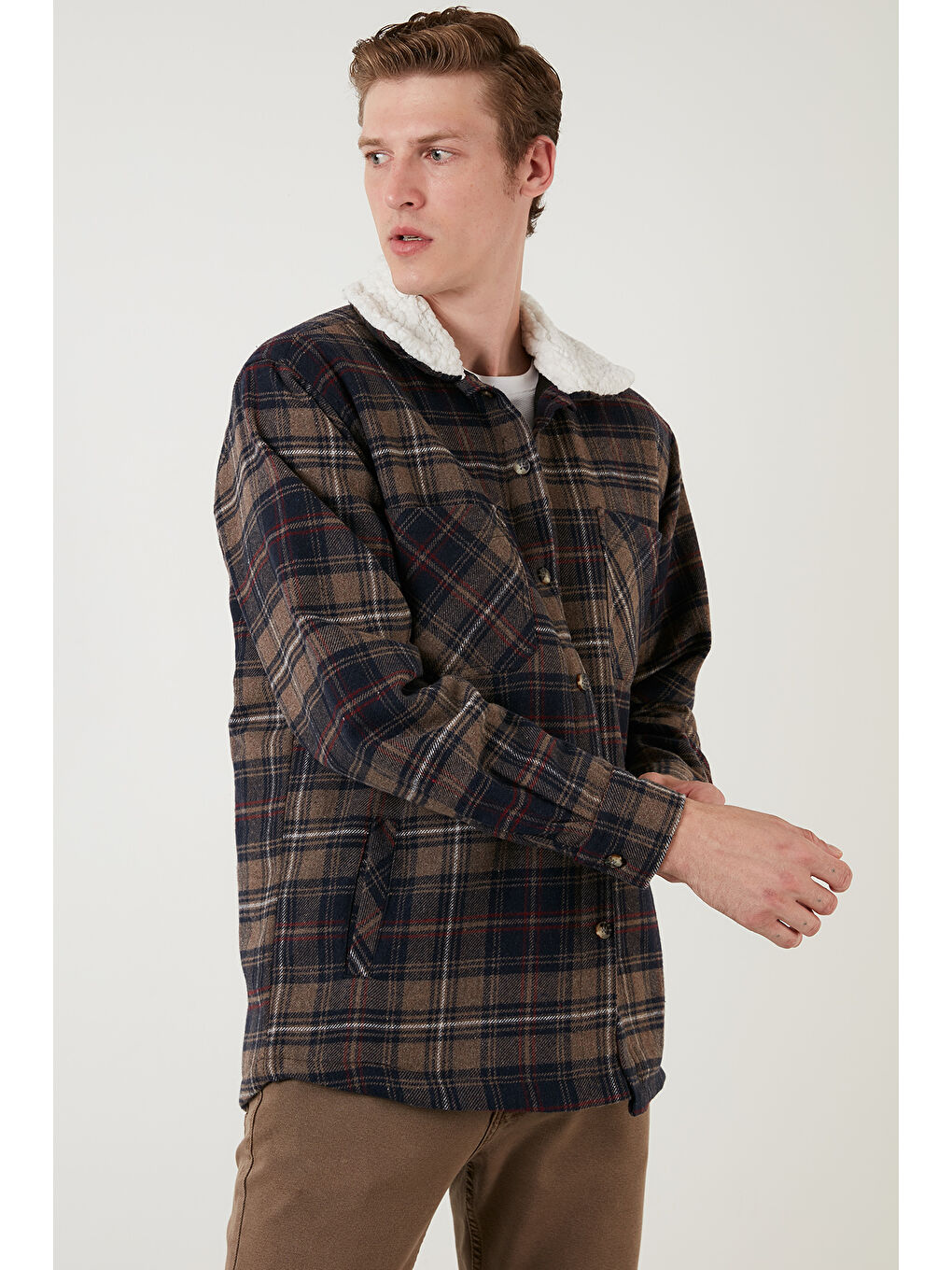 Kahverengi Pamuklu Ekoseli Regular Fit Kışlık Oduncu Kürk Yaka Ceket 606343717-6