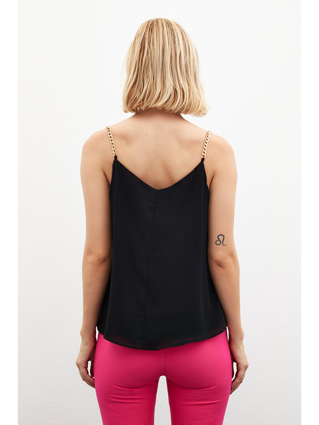 Zincir Askılı Salaş Bluz - Siyah-4