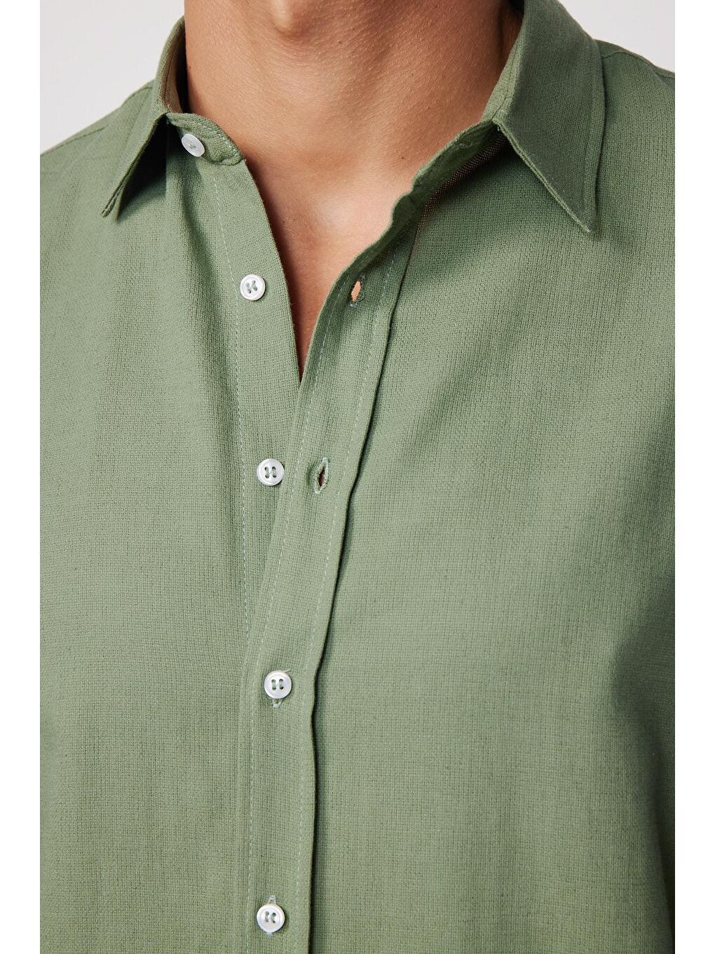 Slim Fit Uzun Kol Keten Efekt Düz Biyeli Haki Gömlek-3