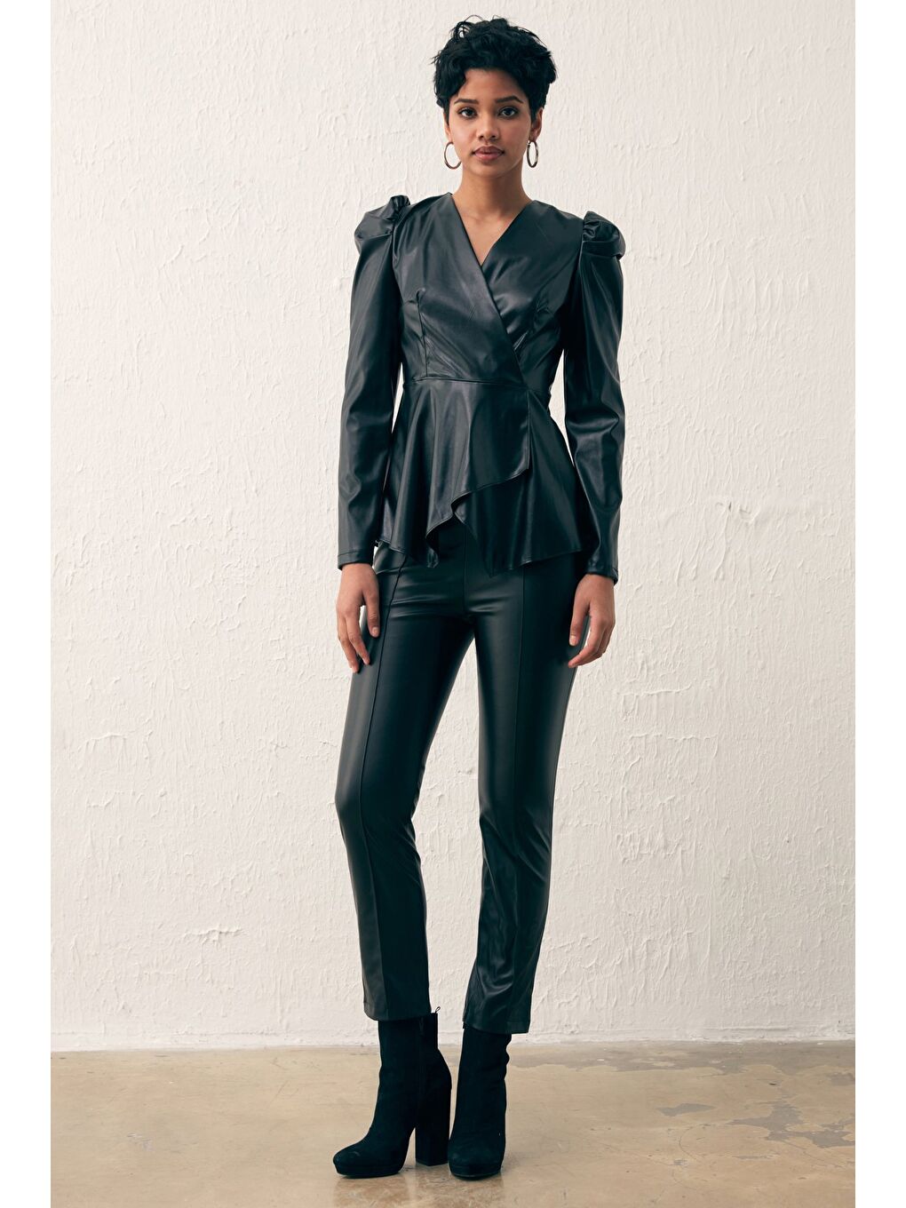 LCW Casual Kruvaze Deri Bluz - Siyah - 4