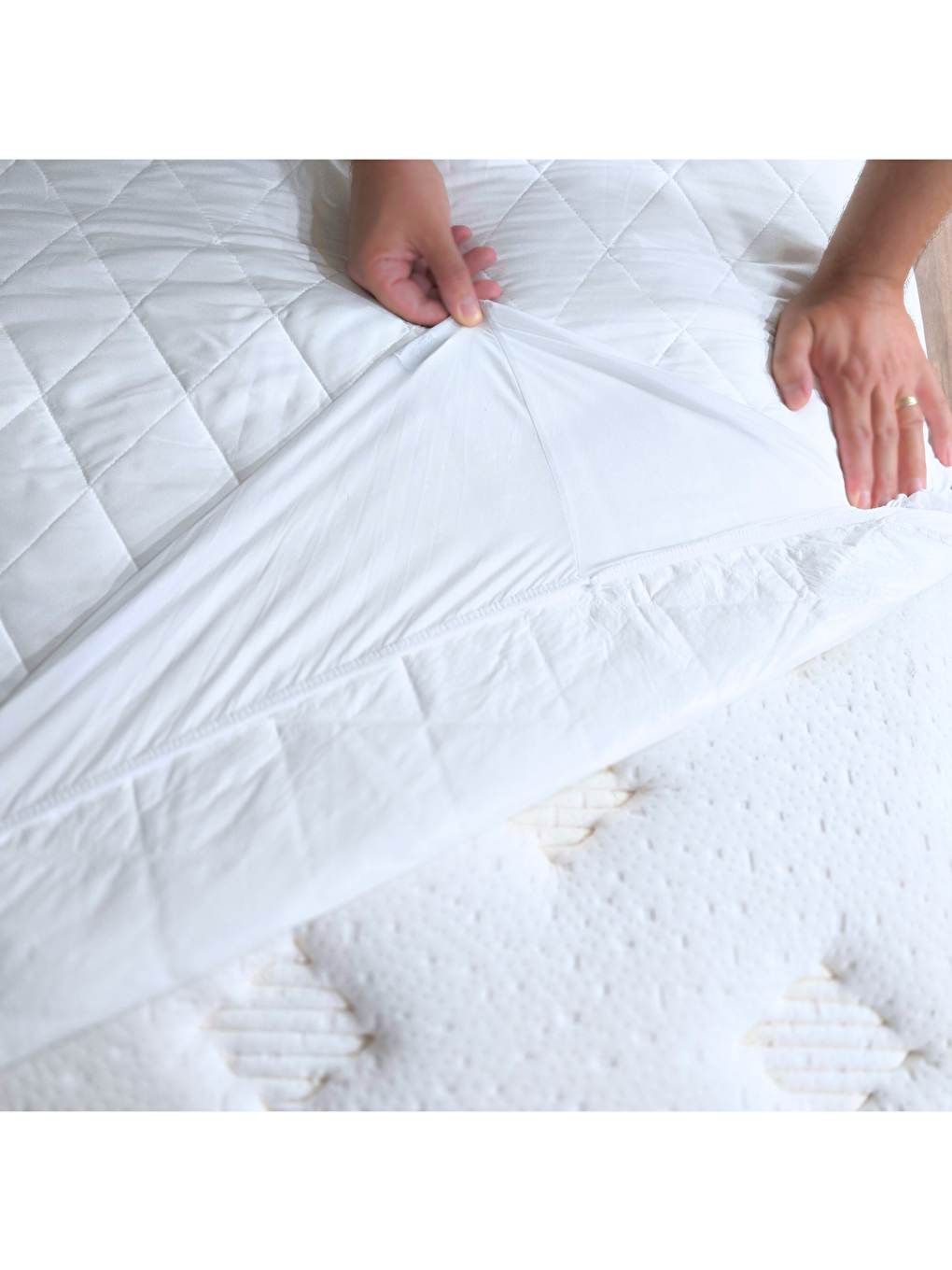 Beyaz Tek Kişilik 100x200 Su Geçirmez Fitted Lastikli Yatak Koruyucu Alez – Kapitone Silikon Elyaf-3