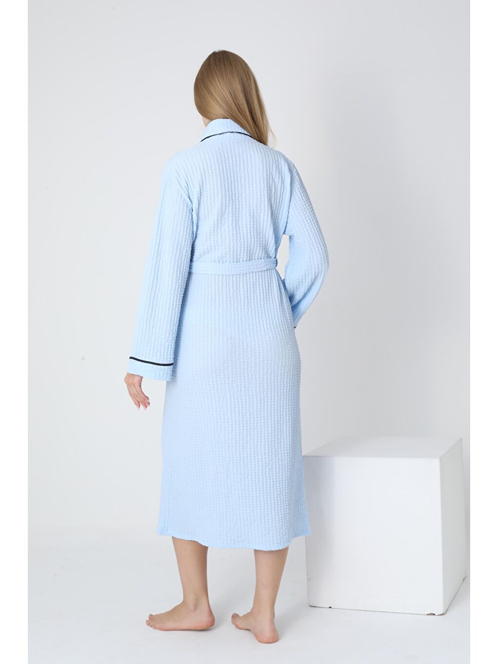 Bebe Mavisi Örgü Kumaş Gömlek Yaka Bel Kuşaklı Sabahlık-3