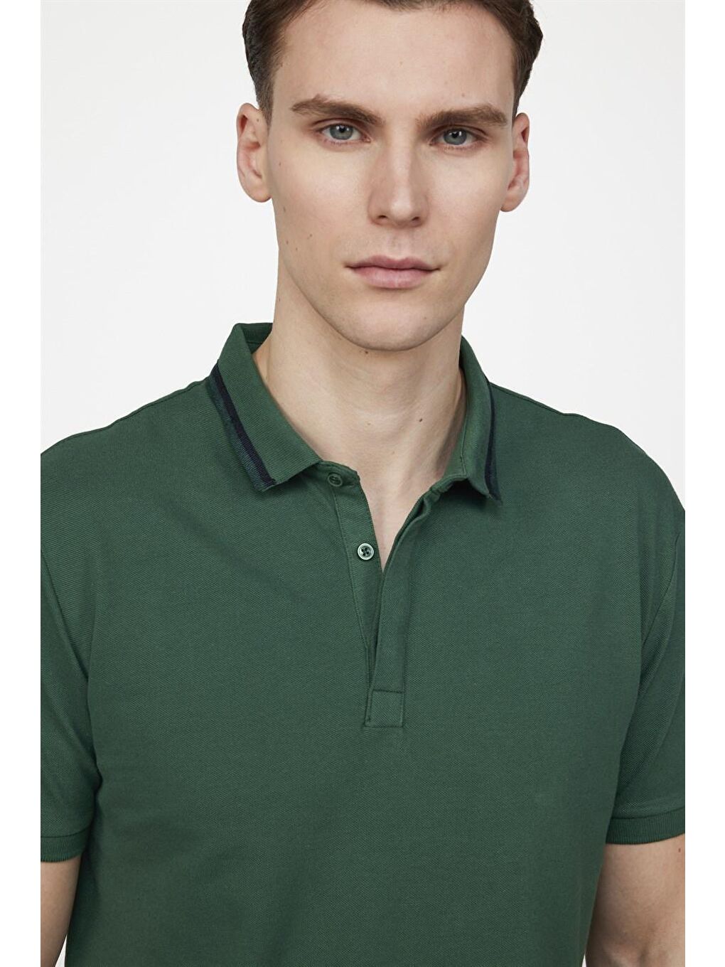 Erkek Spor Polo Yaka Slim Fit Pamuk Gizli Düğme Yeşil Tişört-2