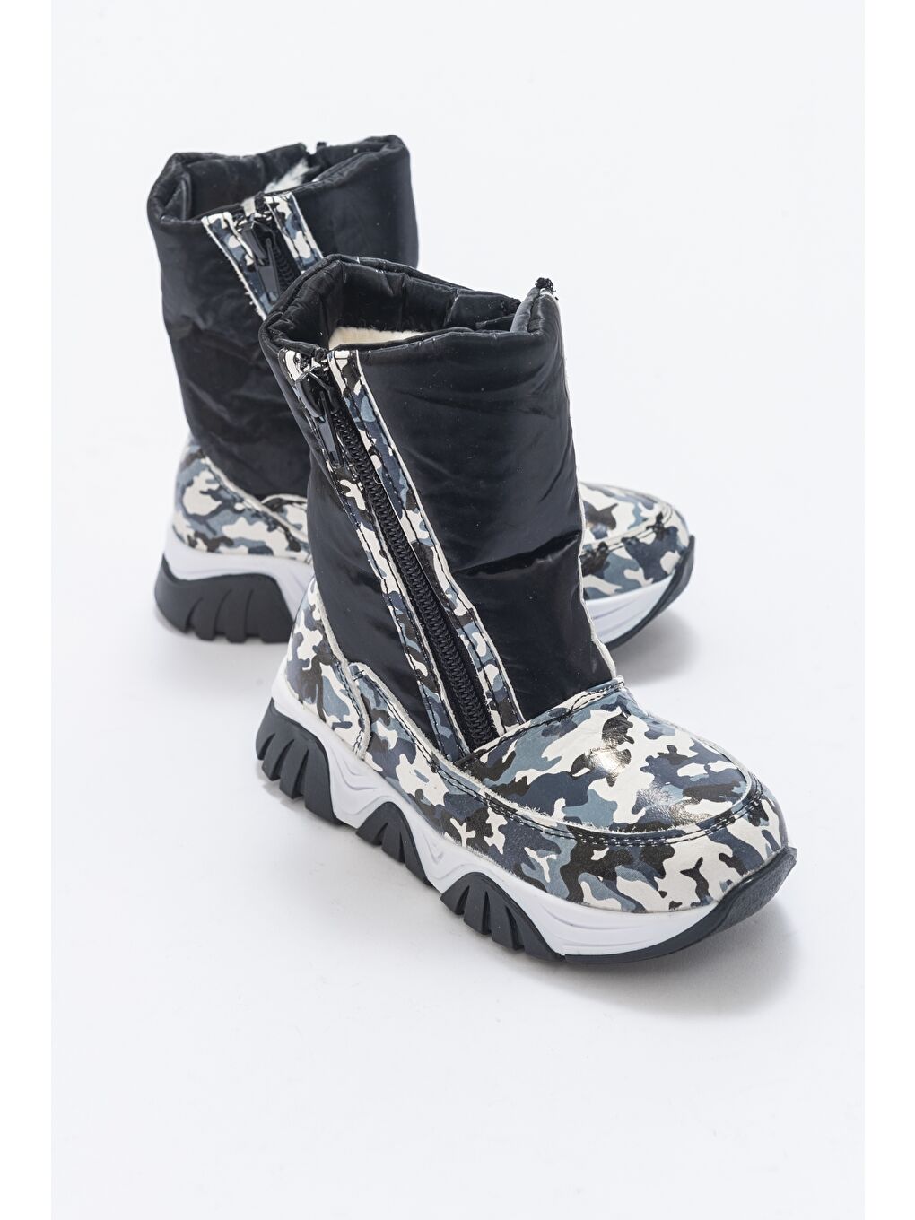 Erkek Çocuk Siyah Hakiki Deri Kürklü Anatomik Kar Botu-1