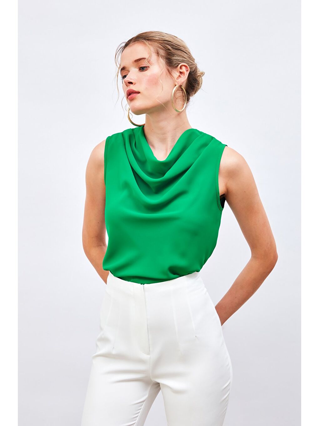 Degaje Yaka Kolsuz Bluz - Yeşil