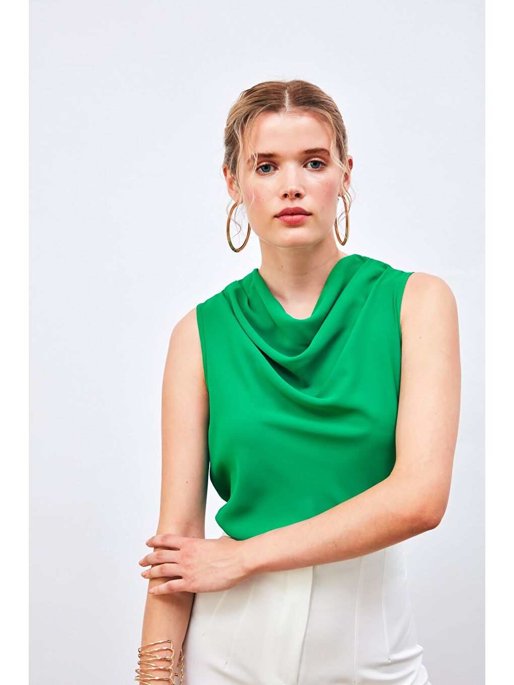 Degaje Yaka Kolsuz Bluz - Yeşil-4