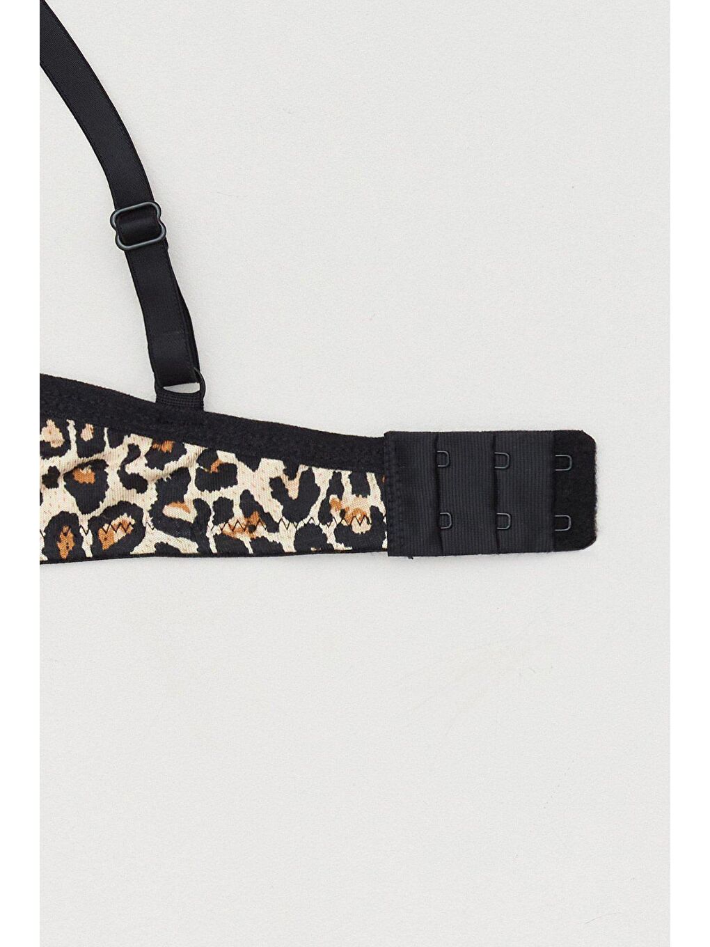 Siyah Leopar Desenli Çapraz Bantlı Sütyen Takım-2