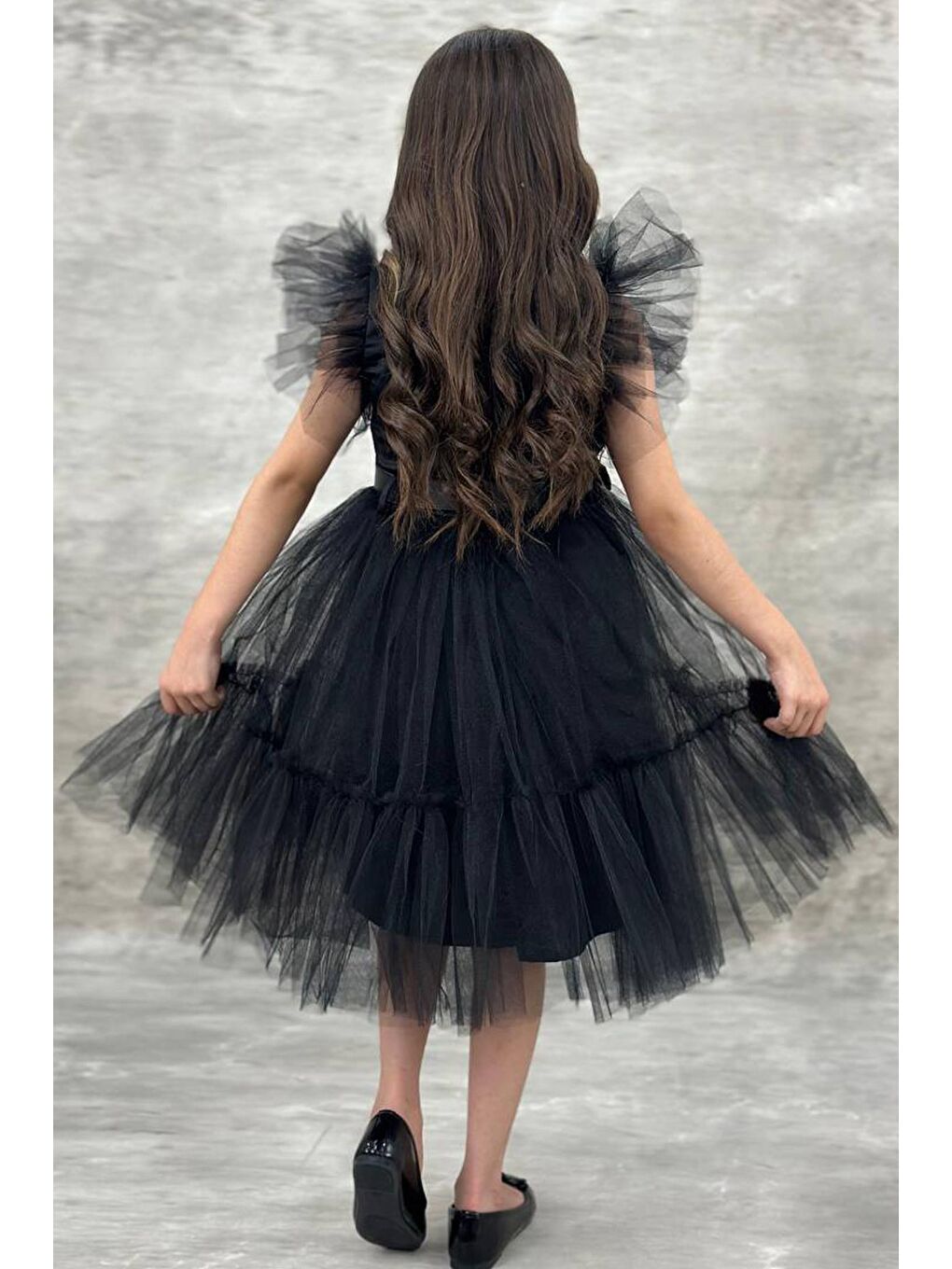 Kız Çocuk Gömlek Yaka Göğsü Ve Kolları Tül Detaylı Wednesday Siyah Elbise-1