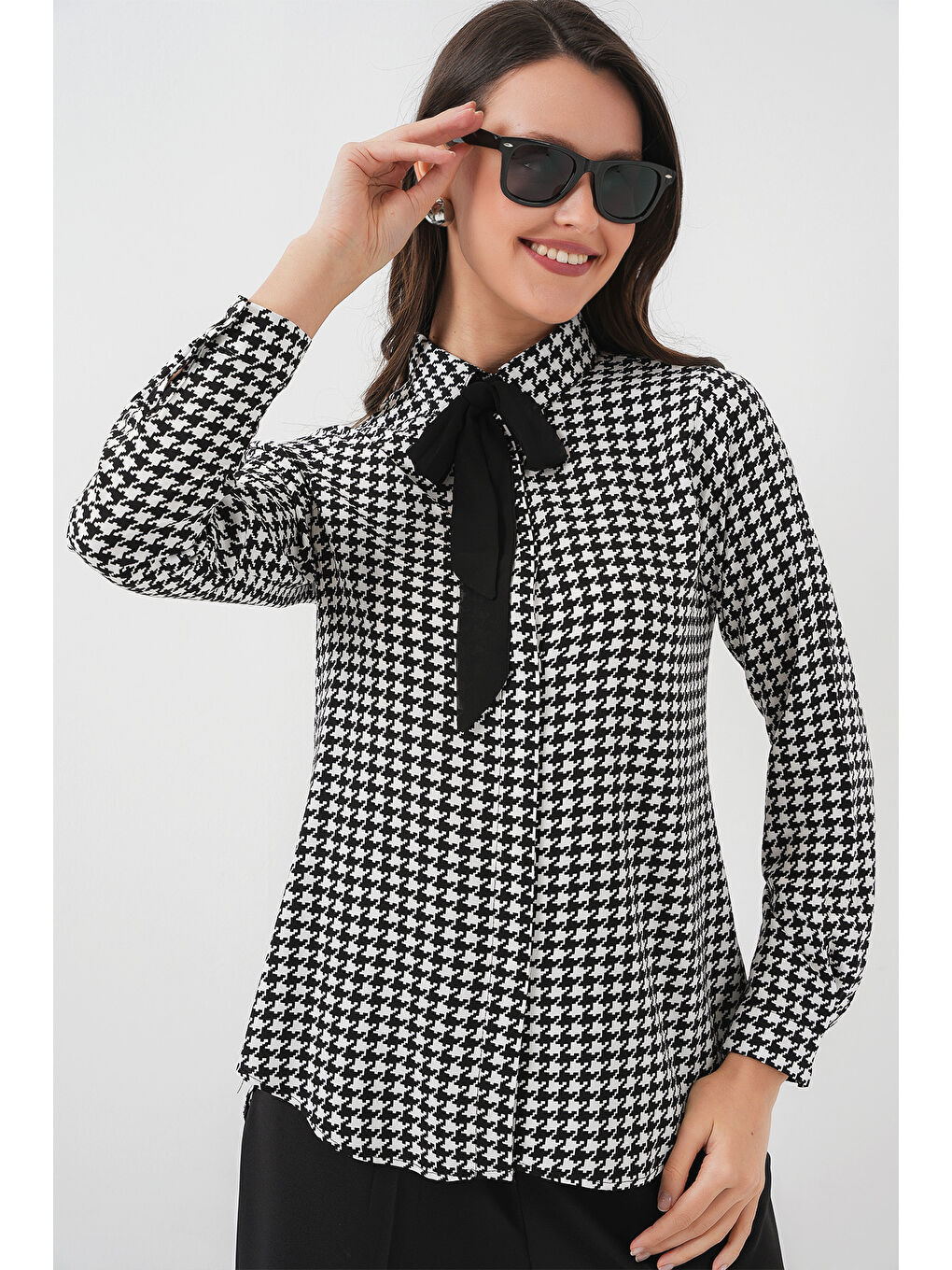 3768 Desenli Viskon Gömlek - Siyah - Beyaz