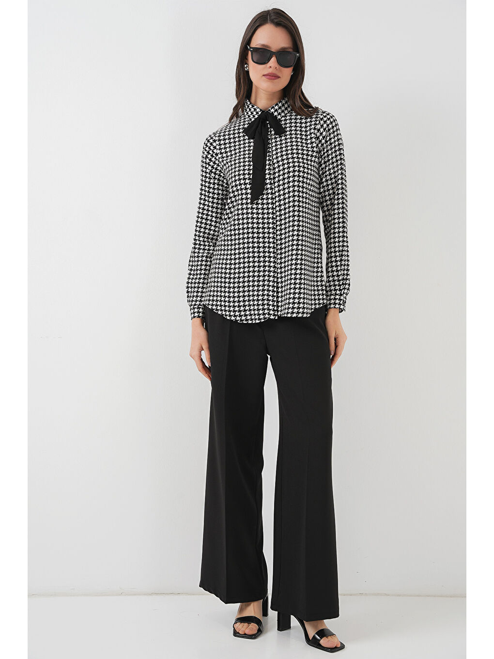 3768 Desenli Viskon Gömlek - Siyah - Beyaz-1