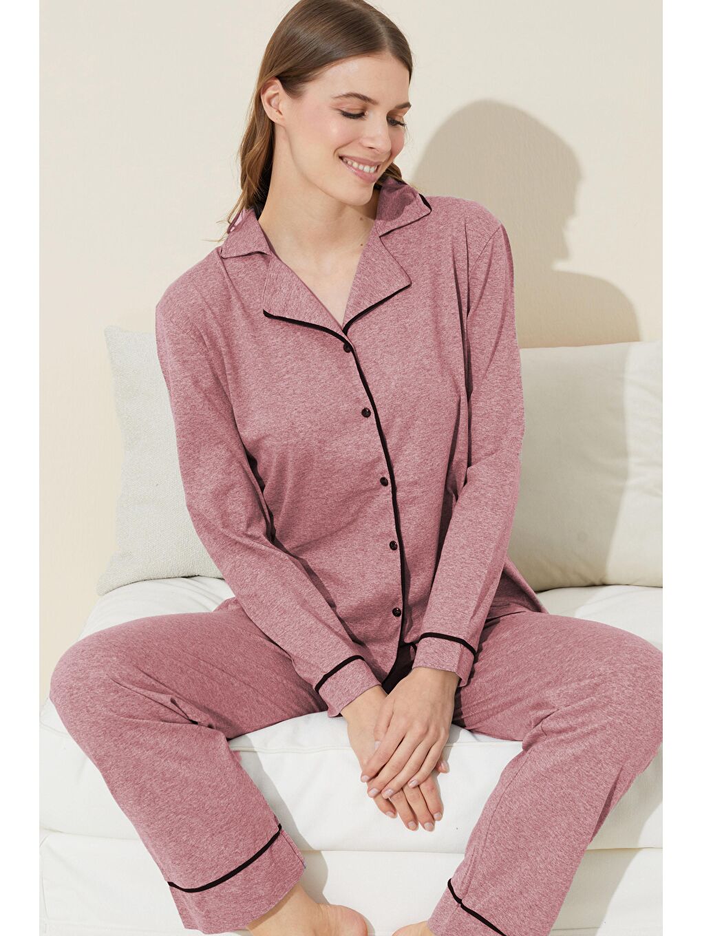 Pembe Açık Gülkurusu Pamuklu Düğmeli Biyeli Pijama Takım