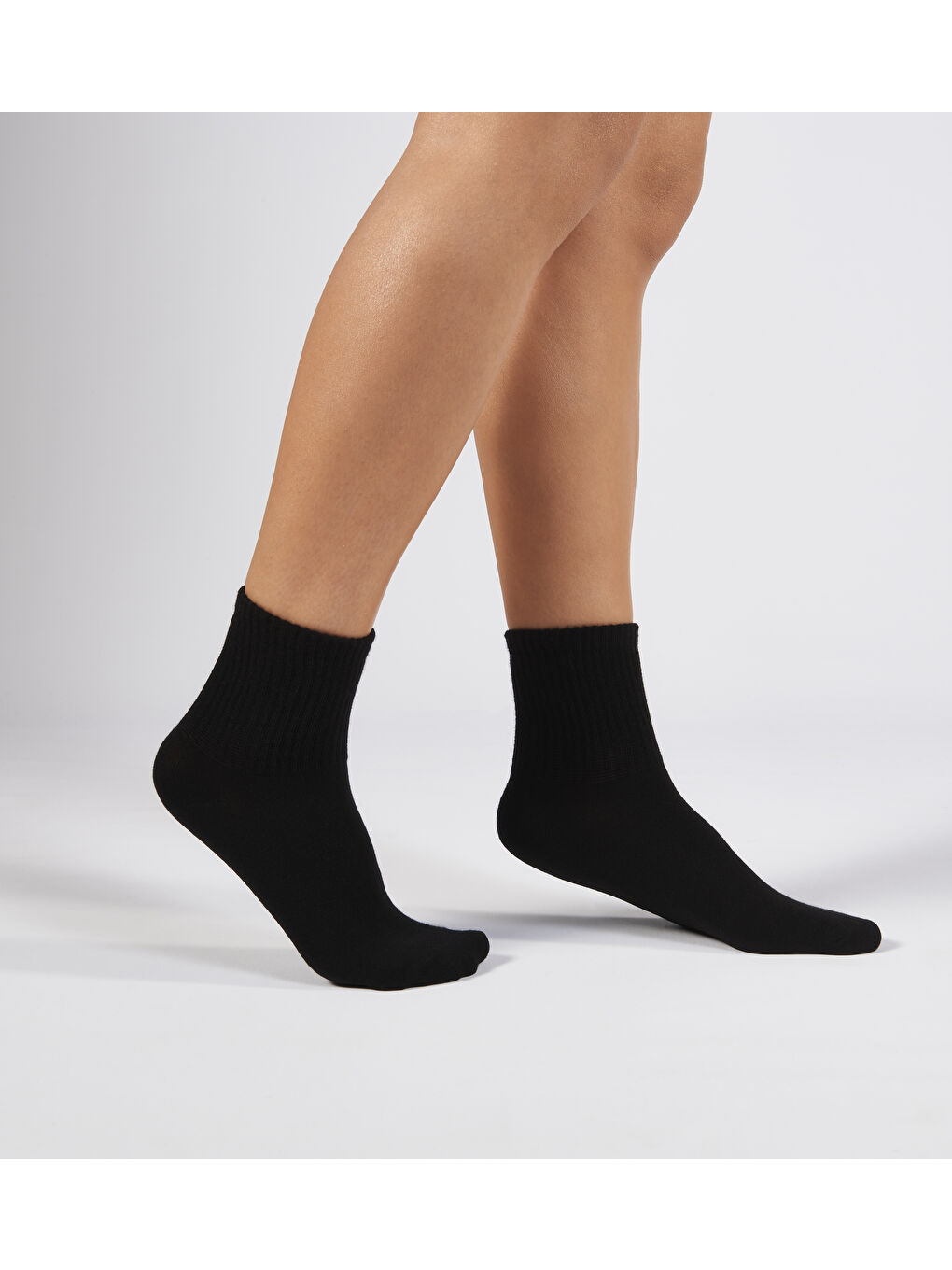 Siyah Derbili Pamuklu Dikişsiz Tenis Soket Çorap 36-41