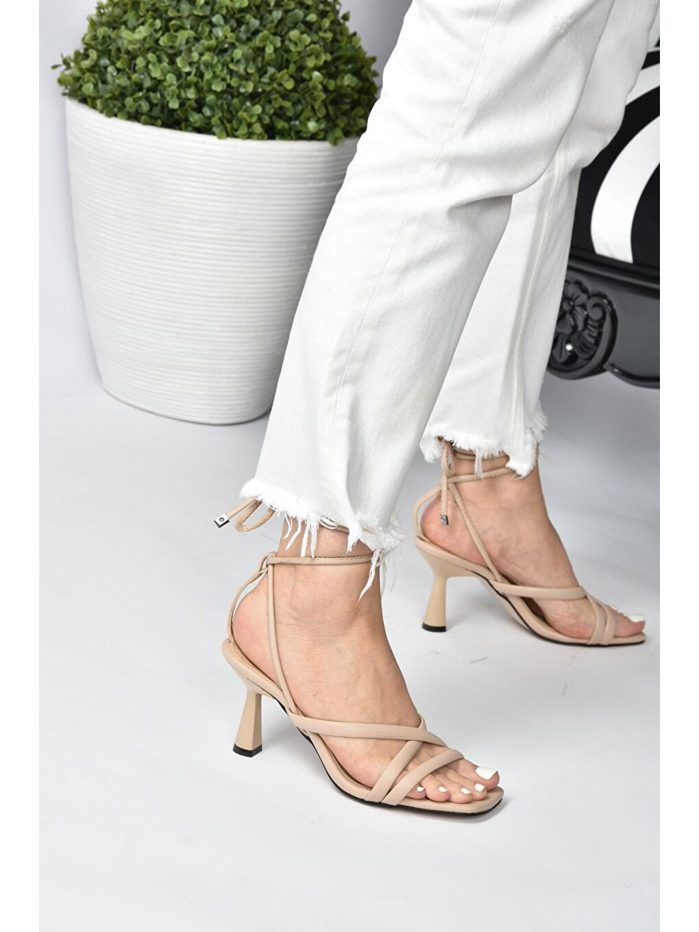 Fox Shoes Bej Ten Bilek Bağlamalı Kadın Topuklu Ayakkabı K404070209 - 2