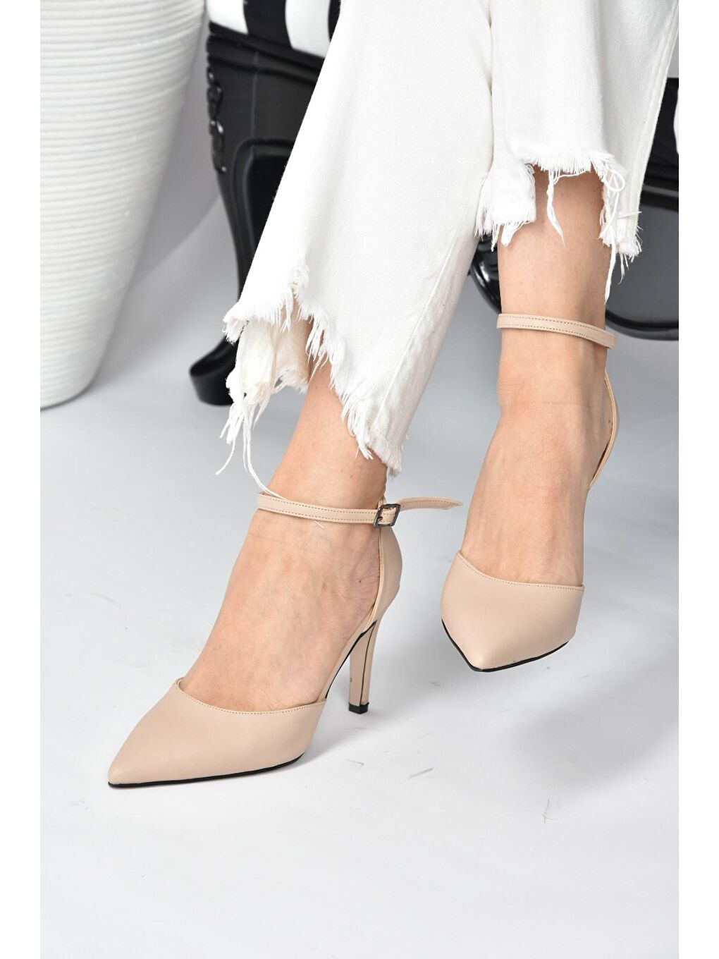 Bej Ten Topuklu Kadın Ayakkabı K404010709-1