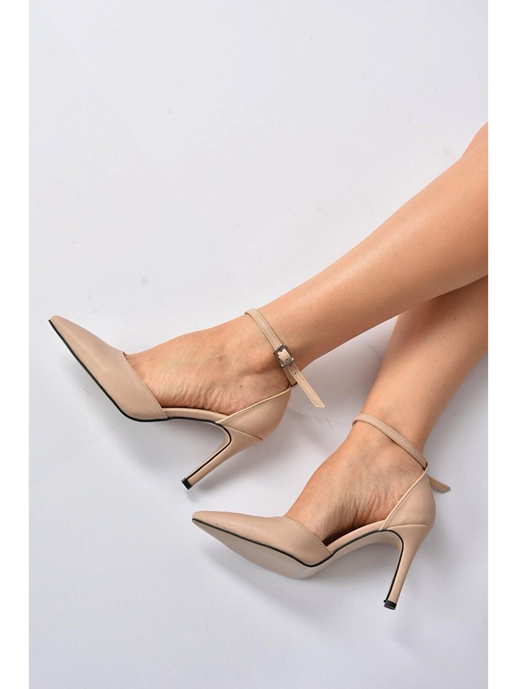 Bej Ten Topuklu Kadın Ayakkabı K404010709-3
