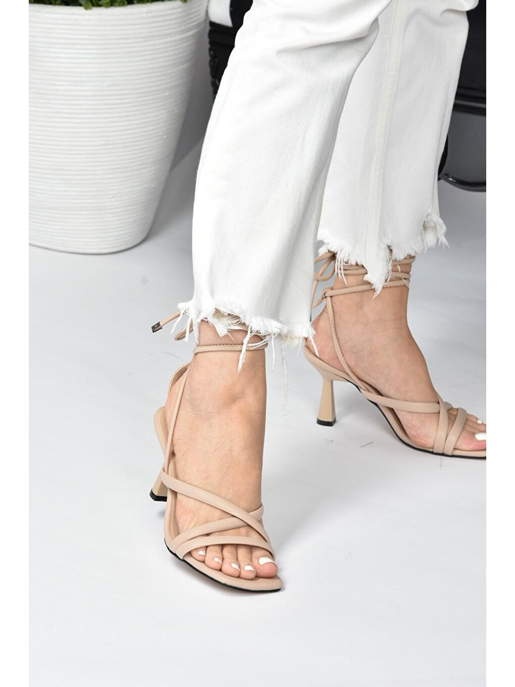 Fox Shoes Bej Ten Bilek Bağlamalı Kadın Topuklu Ayakkabı K404070209 - 4