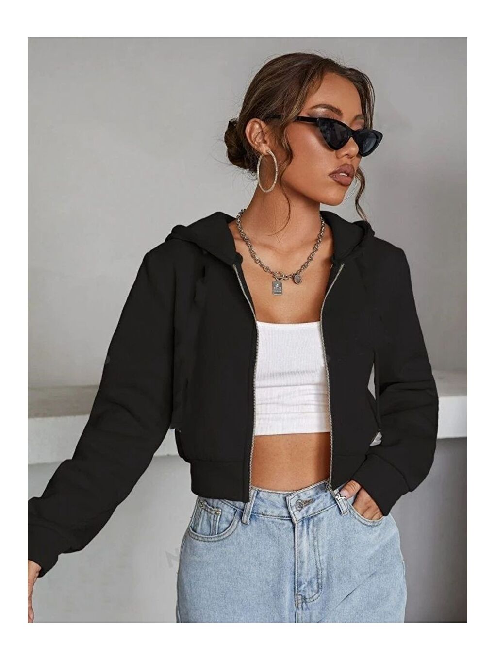 Kadın Siyah Kapüşonlu Fermuarlı Crop Hırka-1