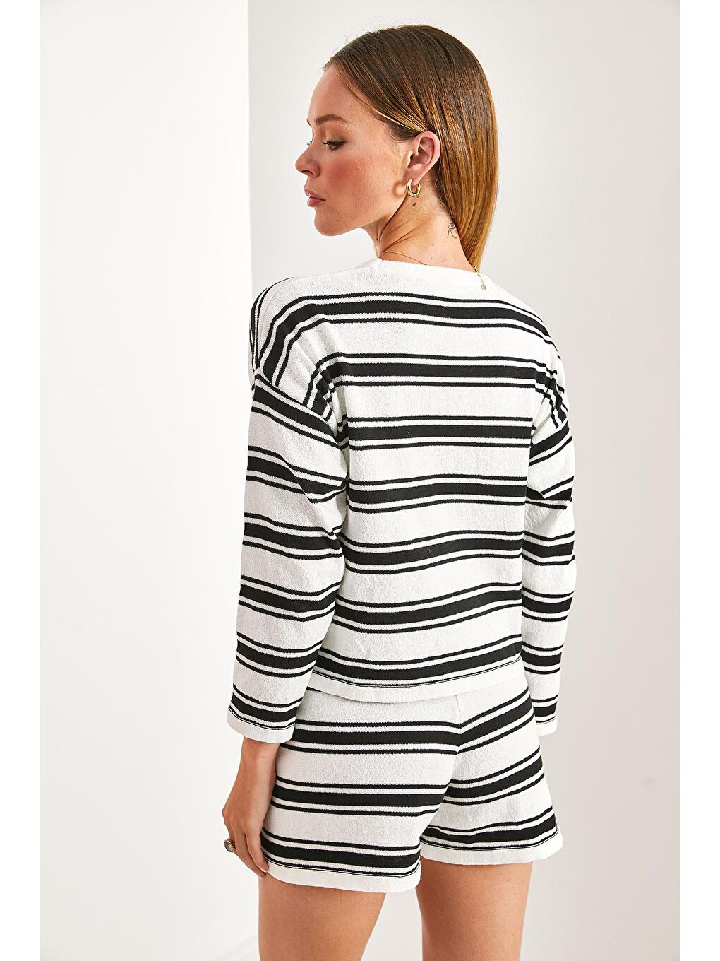 Çizgili Triko Şortlu Takım - Siyah-3