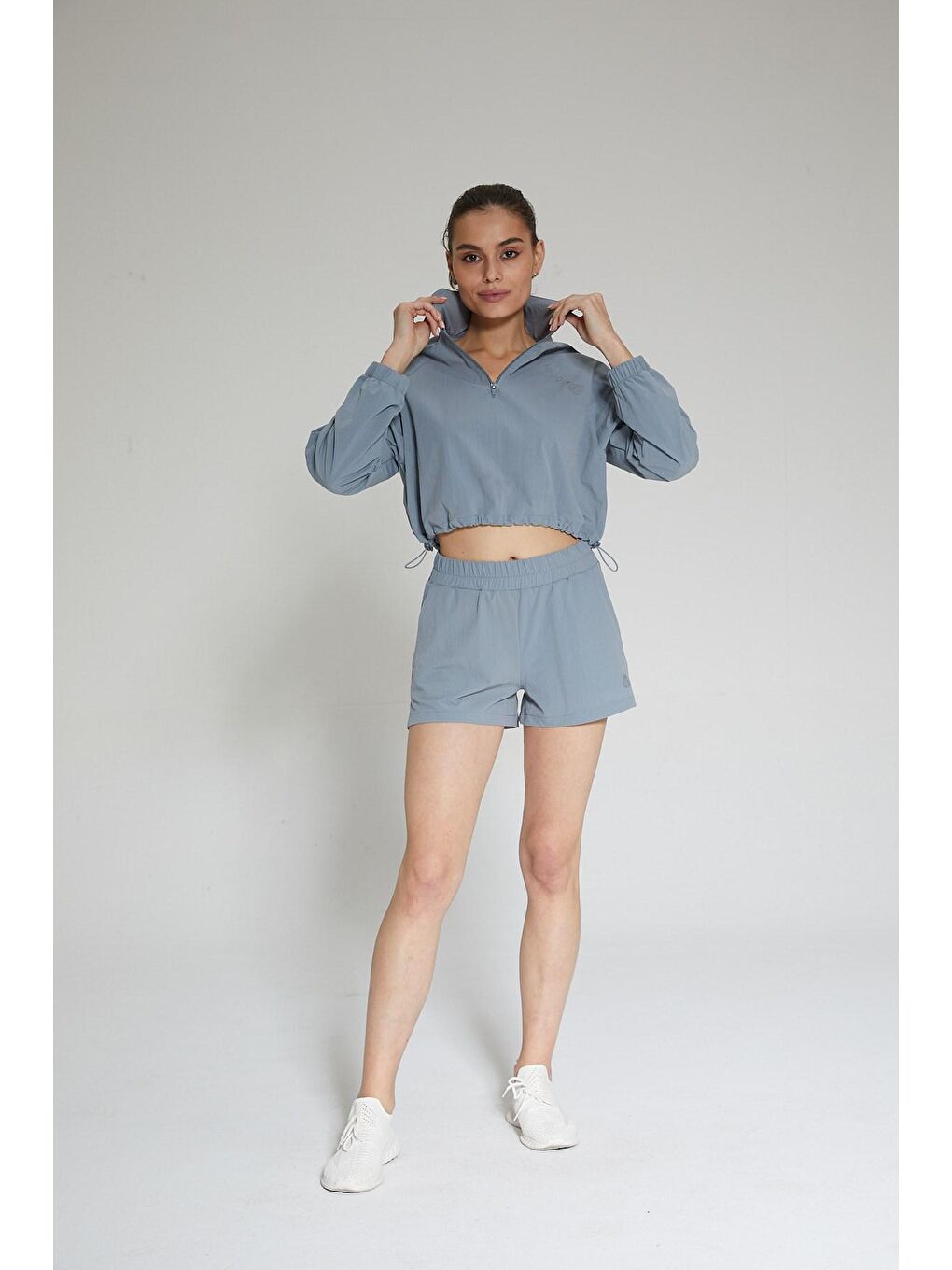 Mavi Kadın Dik Yaka Crop Sweatshirt - Regla-4
