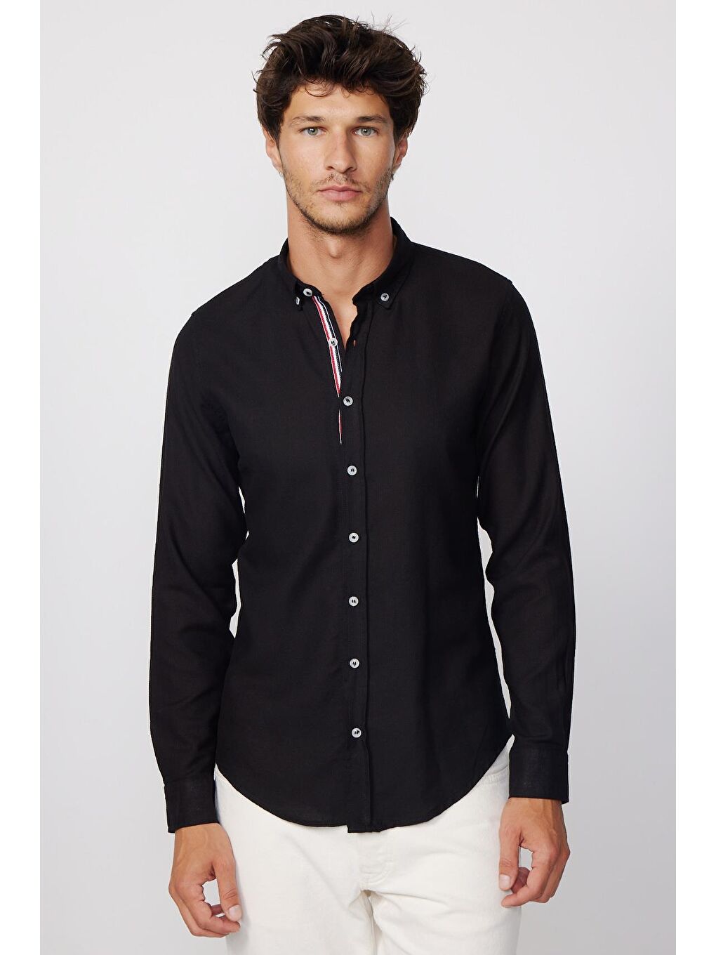 Slim Fit Uzun Kol Pamuk Keten Biyeli Düğmeli Yaka Siyah Erkek Gömlek