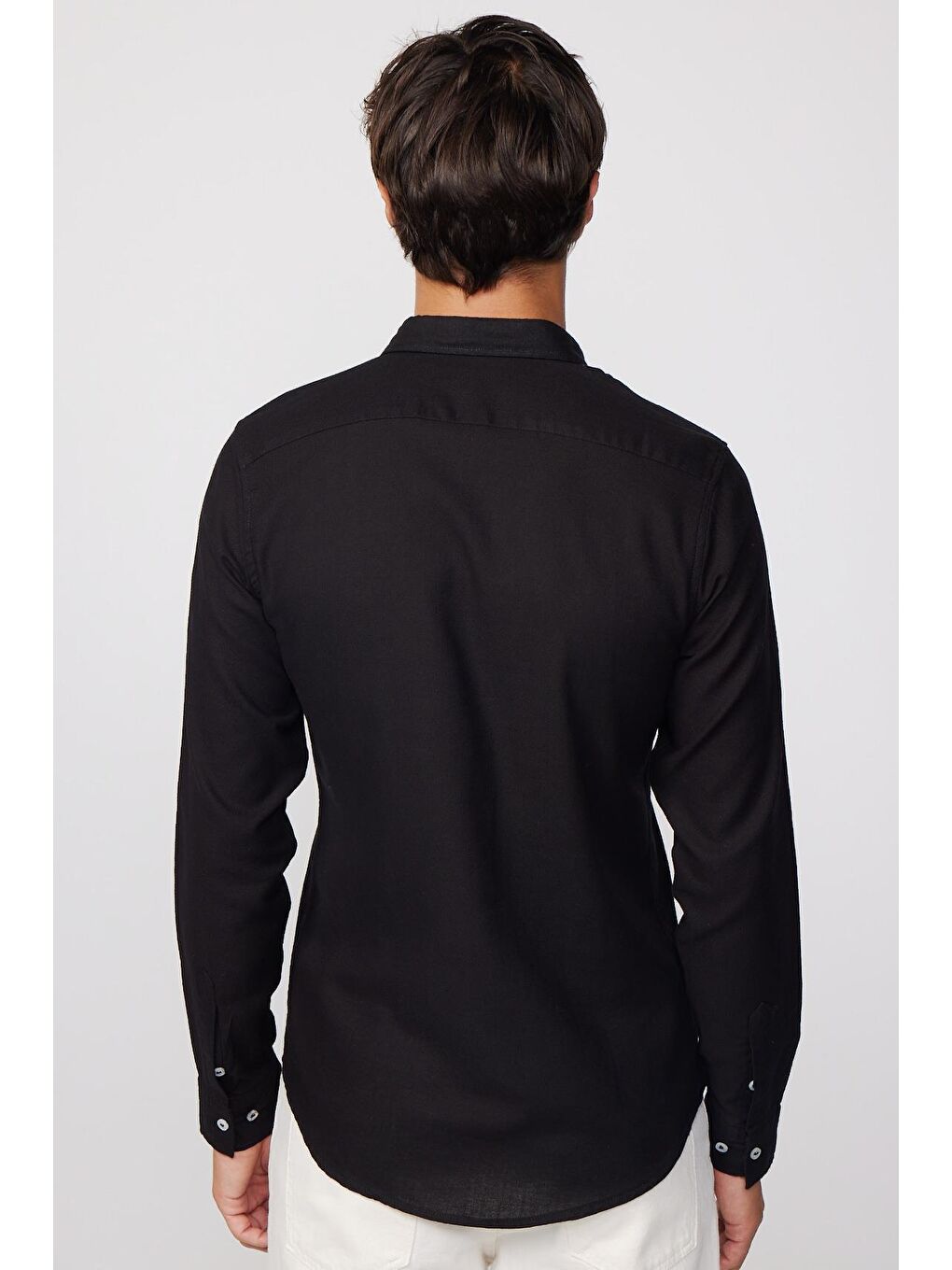 Slim Fit Uzun Kol Pamuk Keten Biyeli Düğmeli Yaka Siyah Erkek Gömlek-4