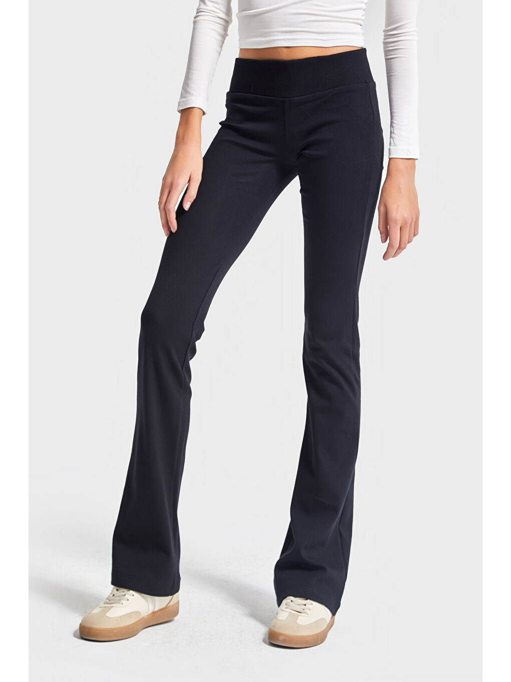 Kadın Siyah s5-1 Slim Fit Süper Esnek Kumaş Flare Fit Pantolon-2