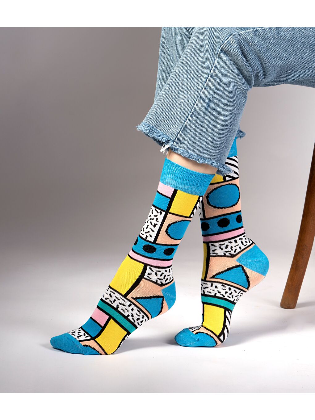 Gri Geo Desenli Çorap-2