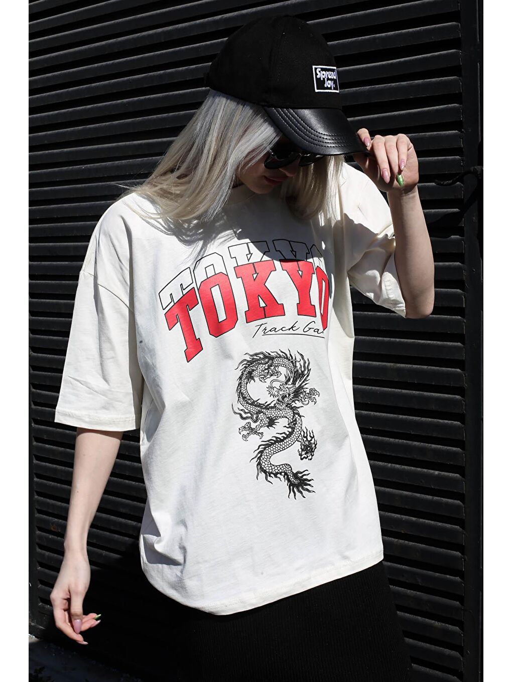 Ekru Baskılı Bisiklet Yaka Kadın Tişört Mg1771-2