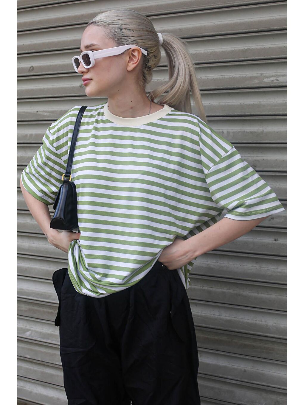 Yeşil Çizgili Bisiklet Yaka Tişört MG1656-2