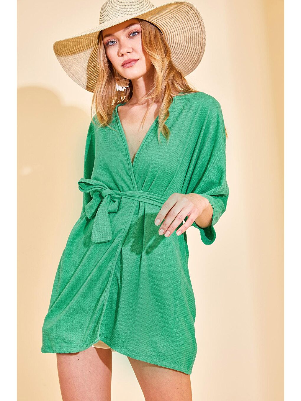 Yeşil Dokulu Kuşaklı Kimono 3KXK4-46608-08-3