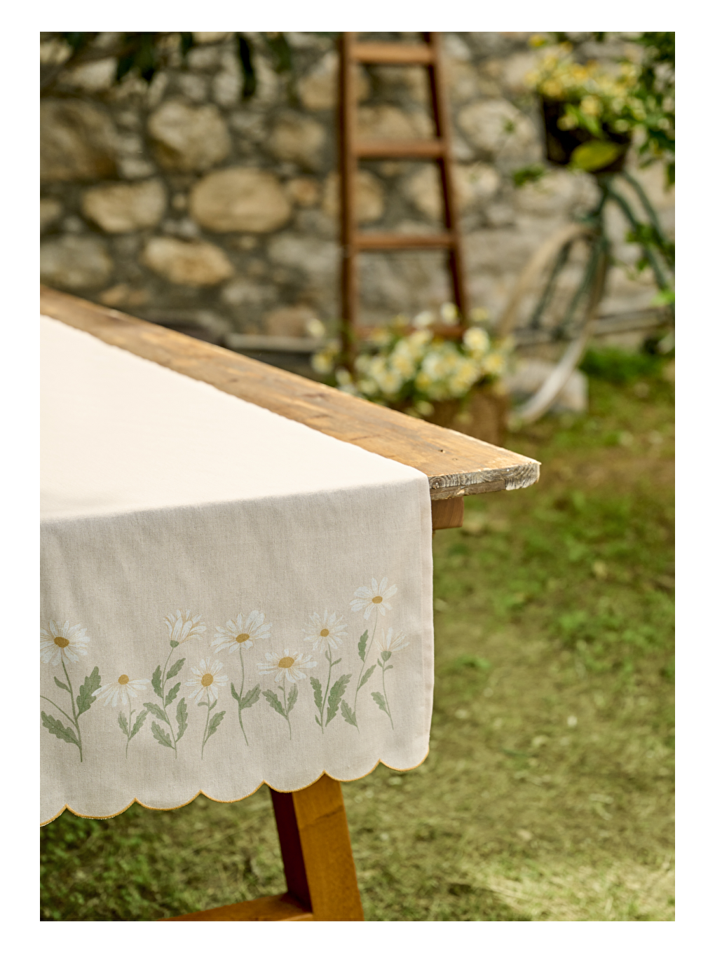 Daisy Scallop Kenar Runner Bej (50x150 Cm)-2