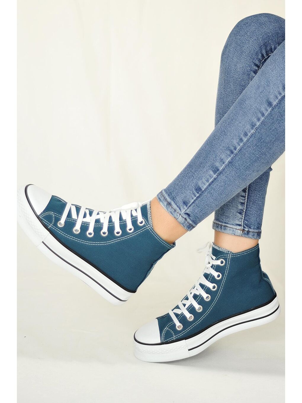 Yeşil Bağcıklı Kalın Taban Bilekte Keten Kadın Sneaker 10-8888-22-1