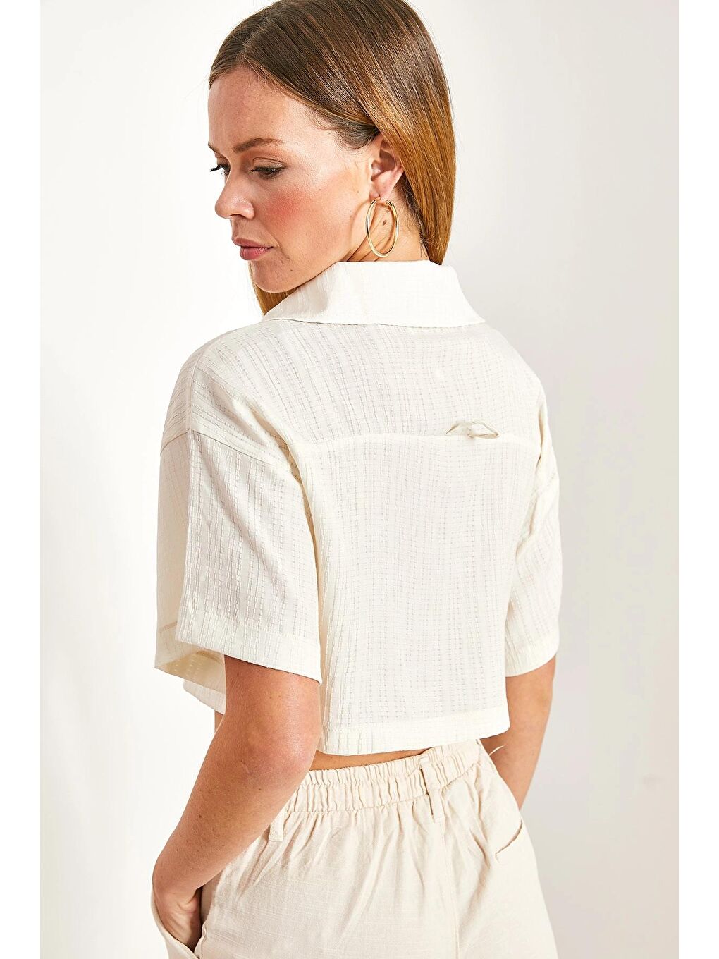Ekru Kadın Crop Pamuk Krinkıl Bluz-2