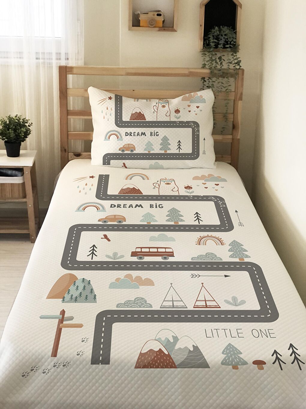 Karışık Yol Desen Tek Kişilik Çocuk Pike Takımı 160x220 cm