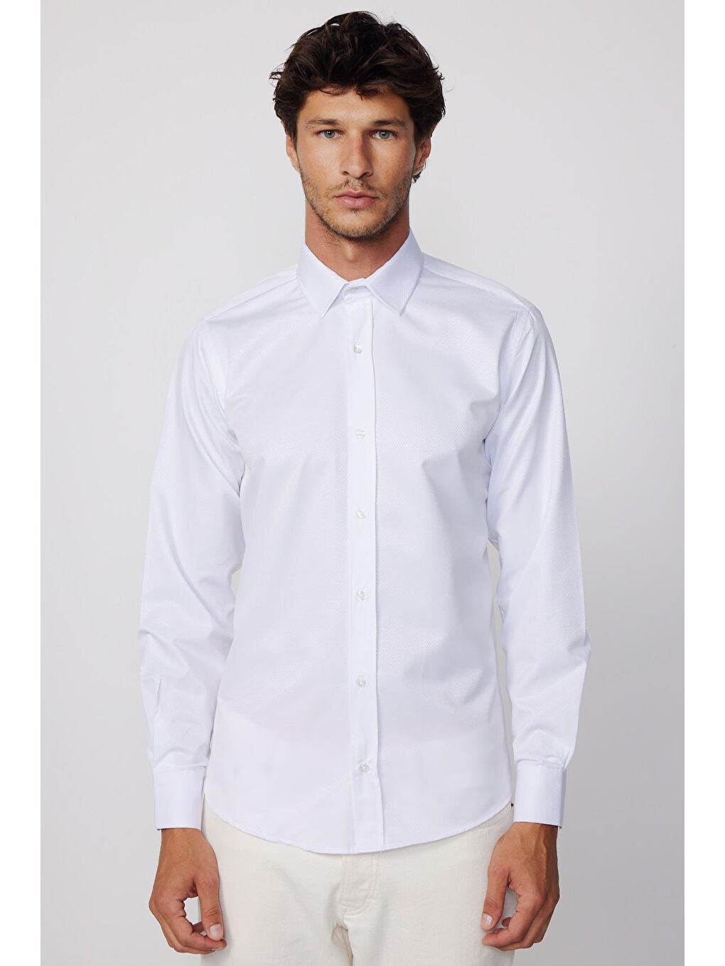 Modern Slim Fit Pamuklu Kolay Ütü Armürlü Beyaz Erkek Gömlek-1