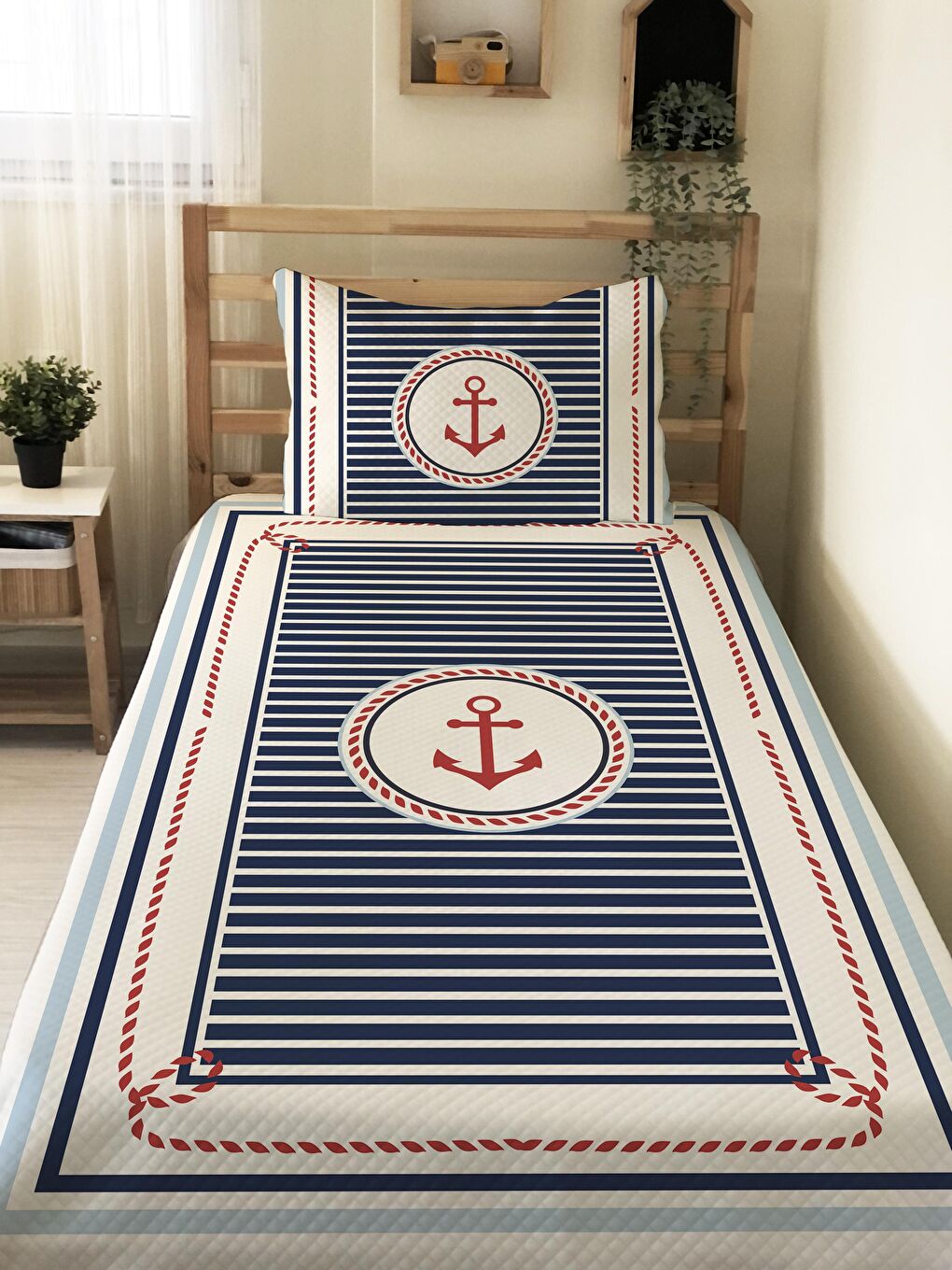 Karışık Baskılı Desen Tek Kişilik Çocuk Pike Takımı 160x220 cm