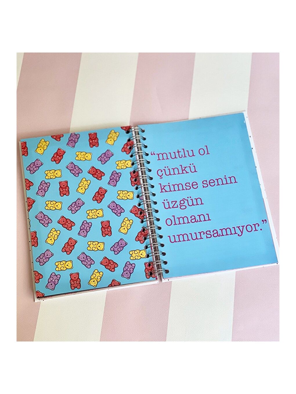 Satürnlü Kız Tasarımlı Konuşan Ajanda-3