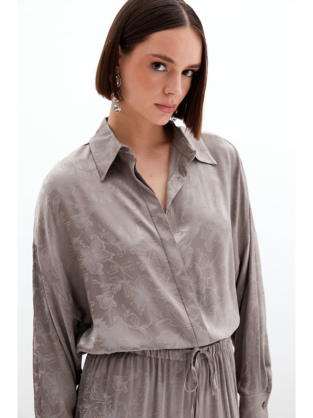 Bej Jakarlı Saten Gömlek - Vizon-4