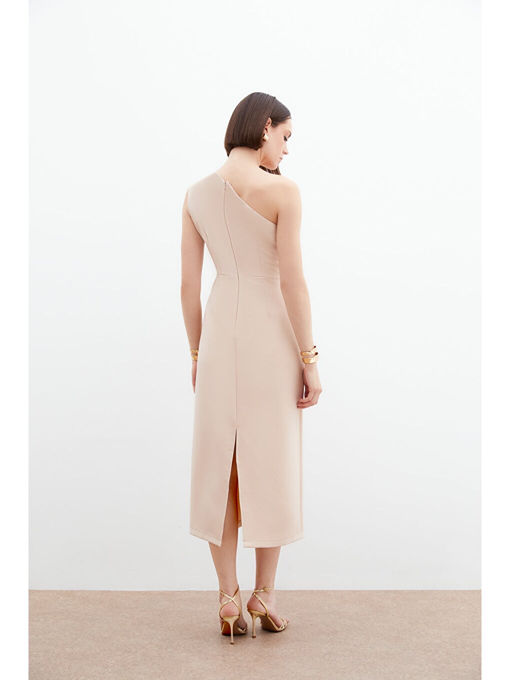 Aksesuar Detaylı Elbise - Bej-6