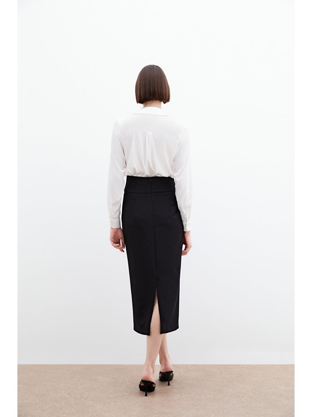 Bel Detaylı Kalem Etek - Siyah-6