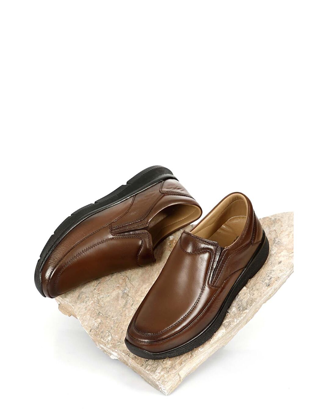 Kahverengi KAHVERENGİ  Hakiki Deri Yuvarlak Burun Günlük Erkek Ayakkabı 42132