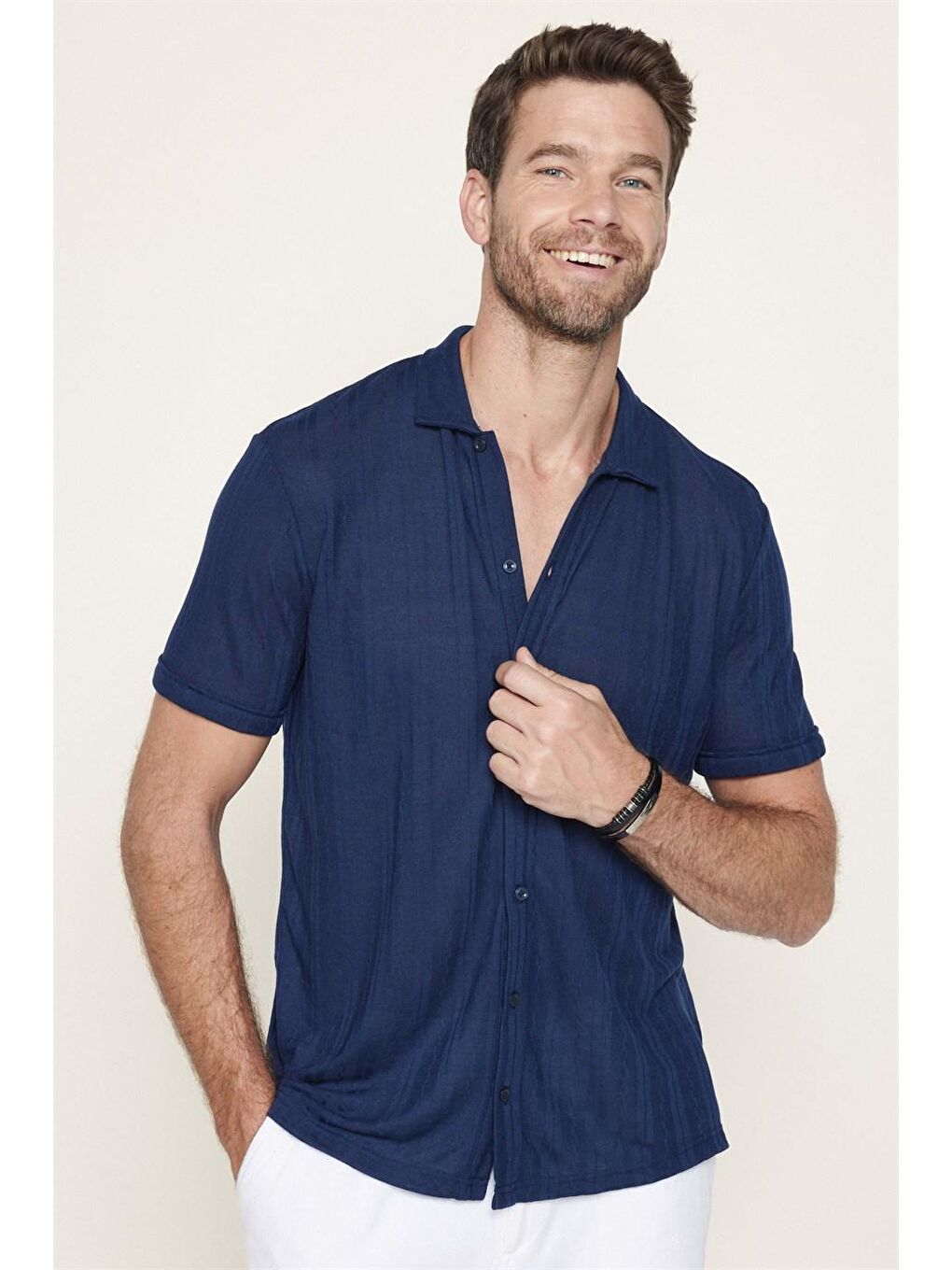 Erkek Slim Fit Kısa Kollu Desenli Serin Tutan Lacivert Gömlek