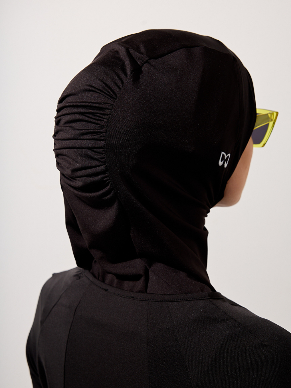 Siyah Beyaz Nakışlı Boğazlı Deniz Tesettür Bonesi-4