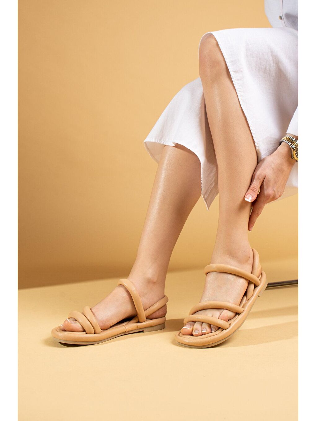 Bej Çift Bant Rahat Taban Kadın Sandalet 007-75-23