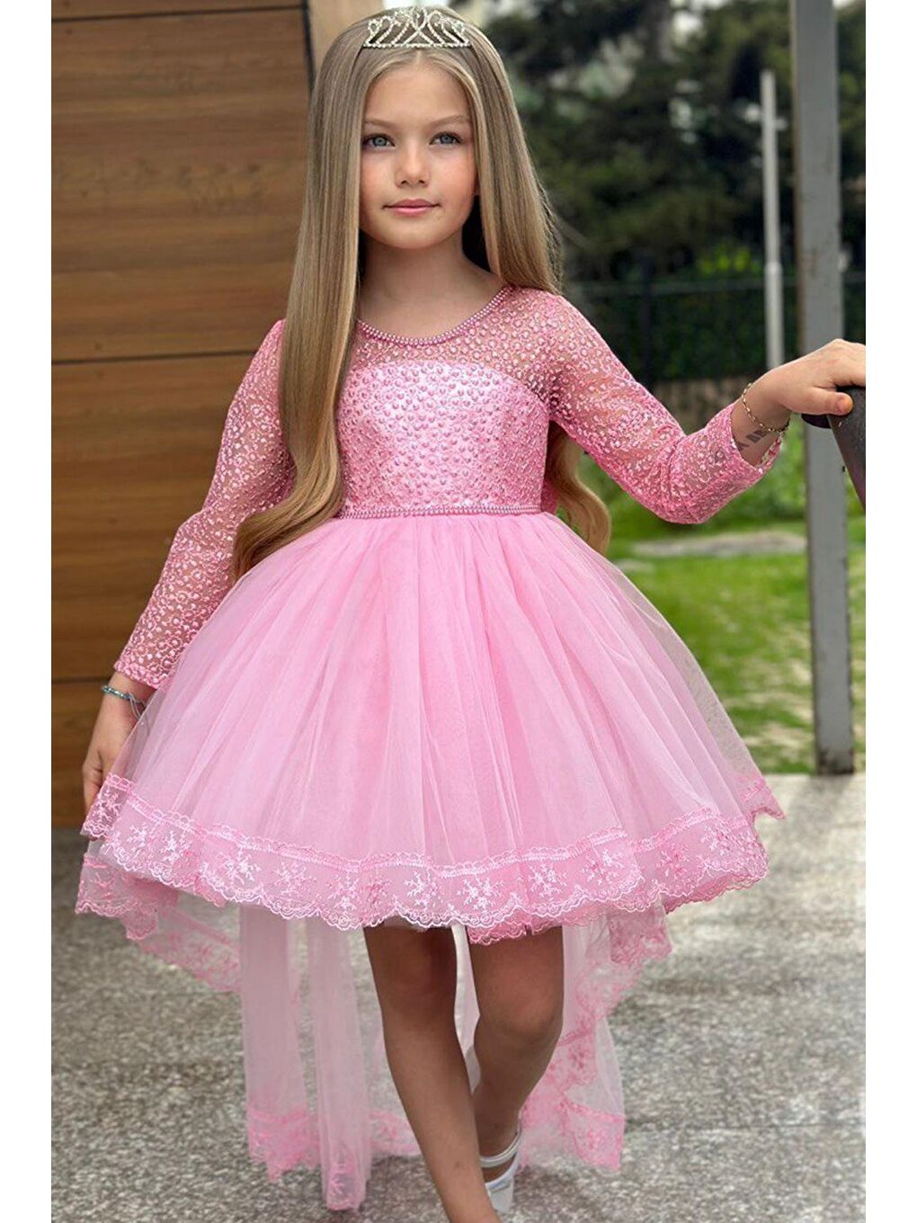 Kız Çocuk Yakası ve Kolları Transparan Sırt Dekolteli Beli İncili Pembe Abiye