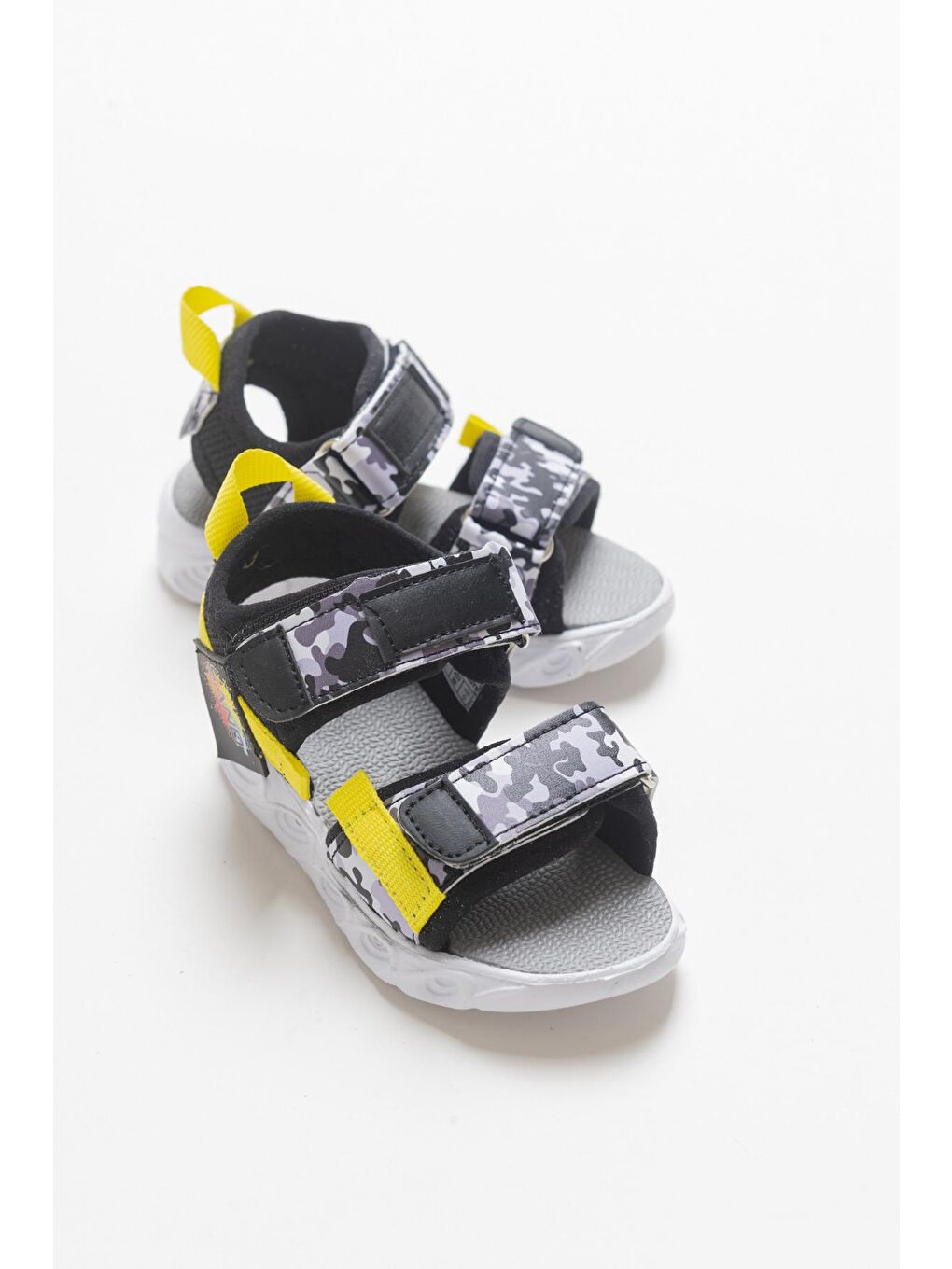 Erkek Çocuk Gri Işıklı Anatomik Hafif Çocuk Sandalet-1