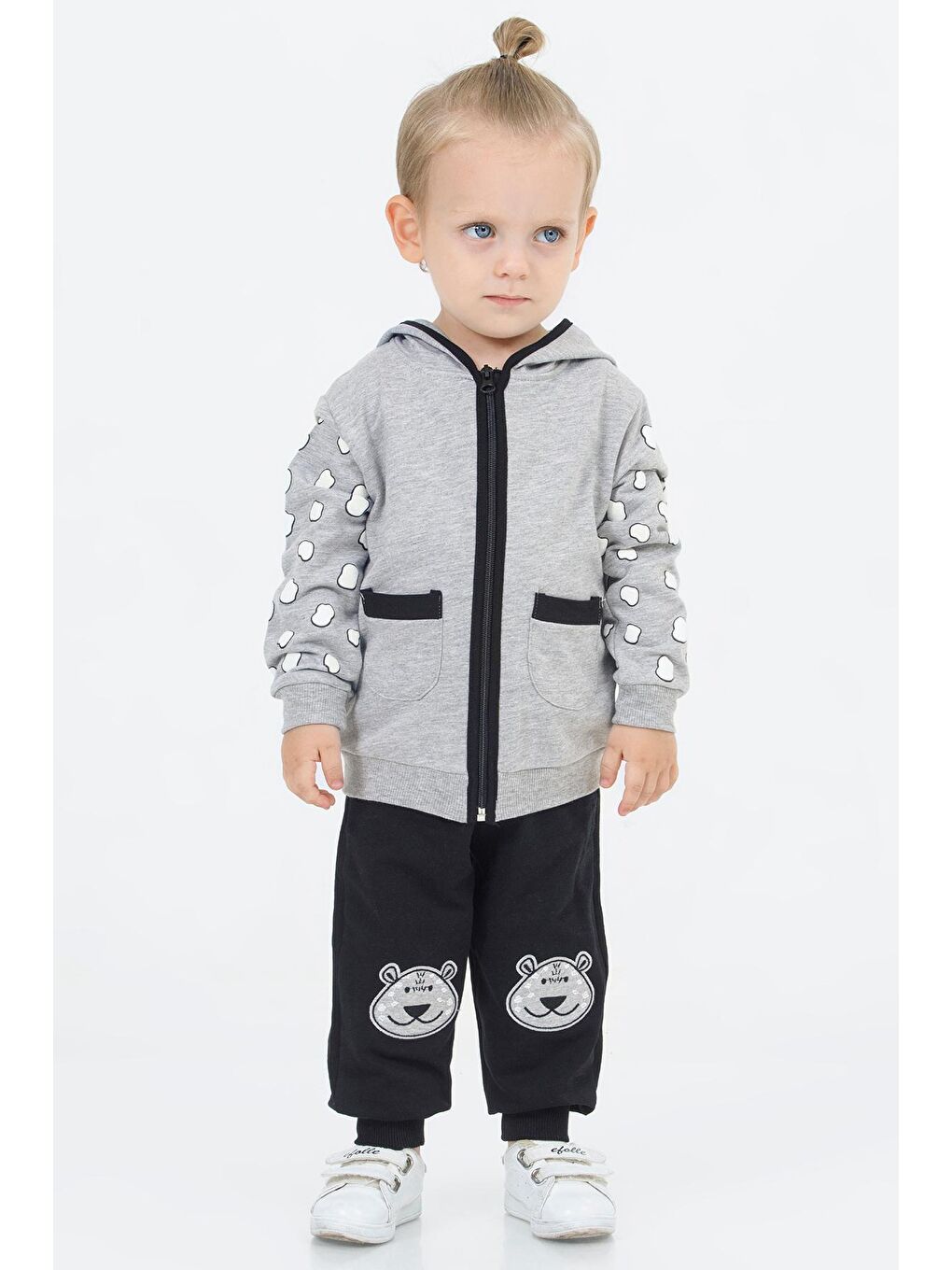 Gri Ayıcık Nakışlı Kapüşonlu Hırkalı Erkek Bebek Takımı 16627-4
