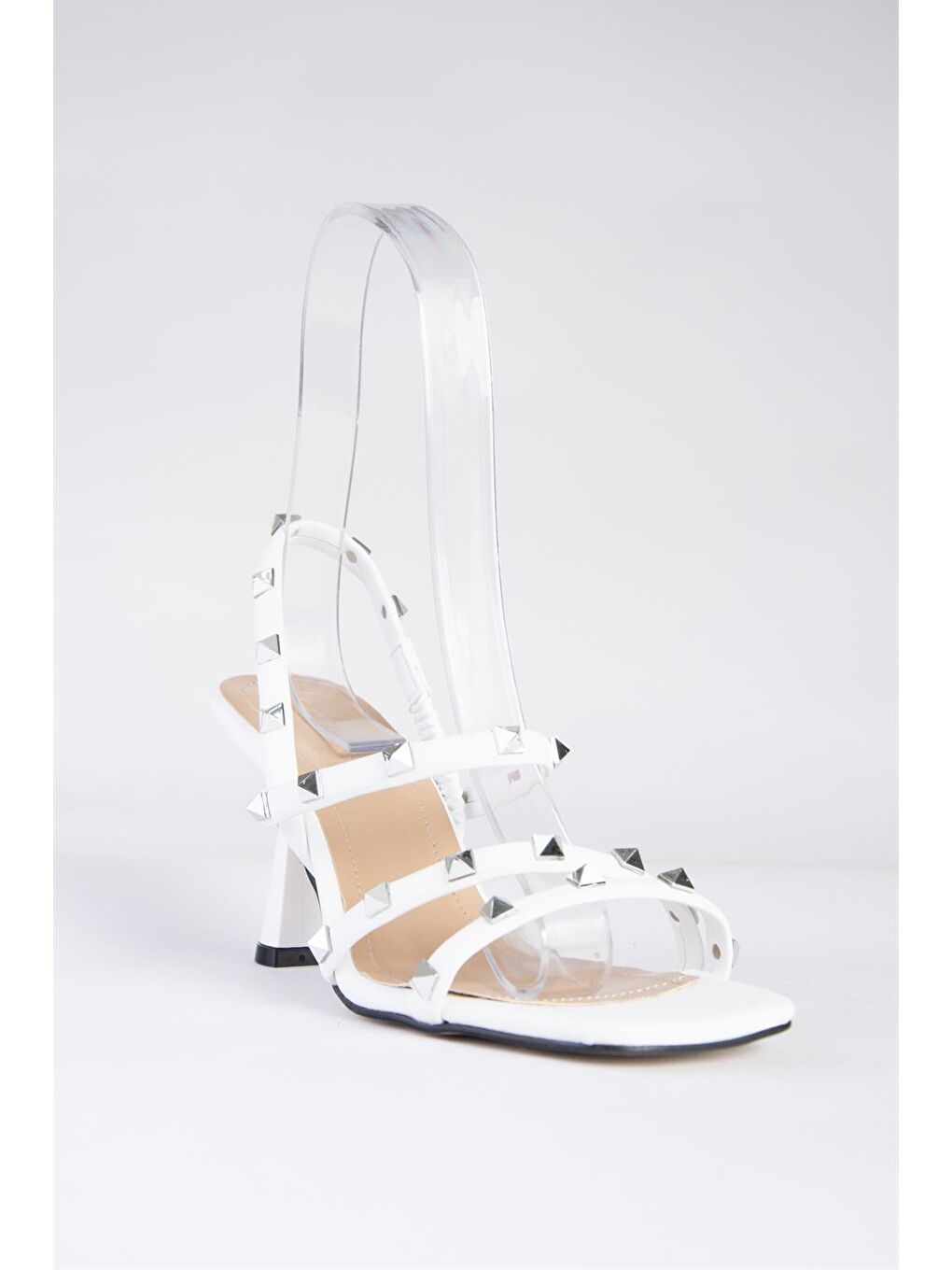 Beyaz Zımba Detaylı Üç Bant Kadın Topuklu Ayakkabı K404571109-3